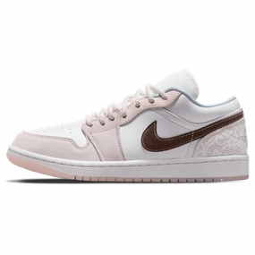 Air Jordan 1 Low Wmns 'Coral Reef' Air Jordan 1 sneakers with heritage court style