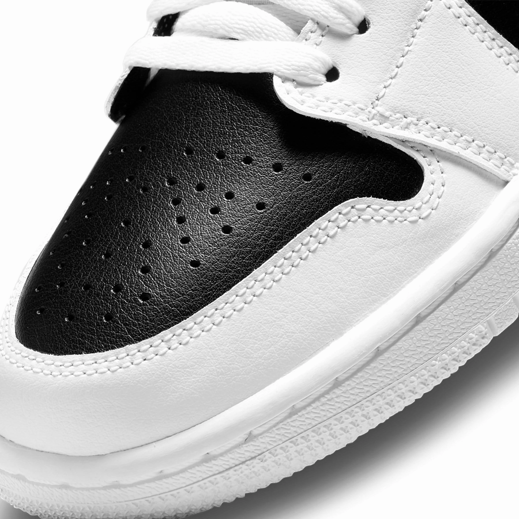Air Jordan 1 Low Wmns 'Panda' 2021 Air Jordan 1 classic sneakers