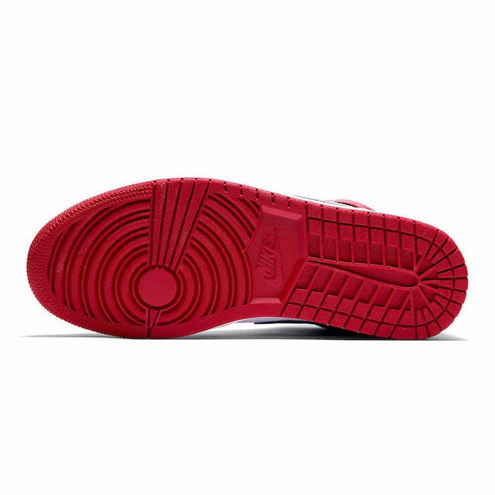 Air Jordan 1 Mid 'Chicago' 2020 Air Jordan 1 vintage style sneakers
