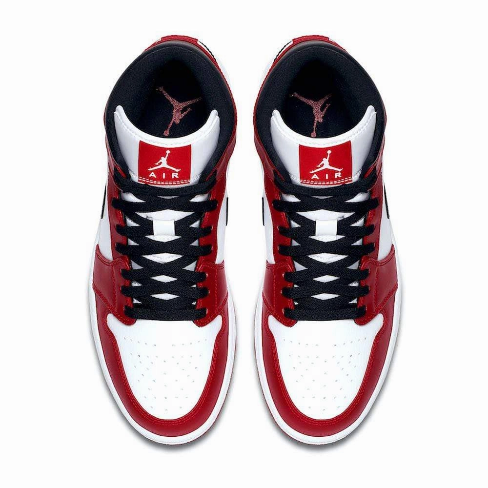 Air Jordan 1 Mid 'Chicago' 2020 Air Jordan 1 vintage style sneakers