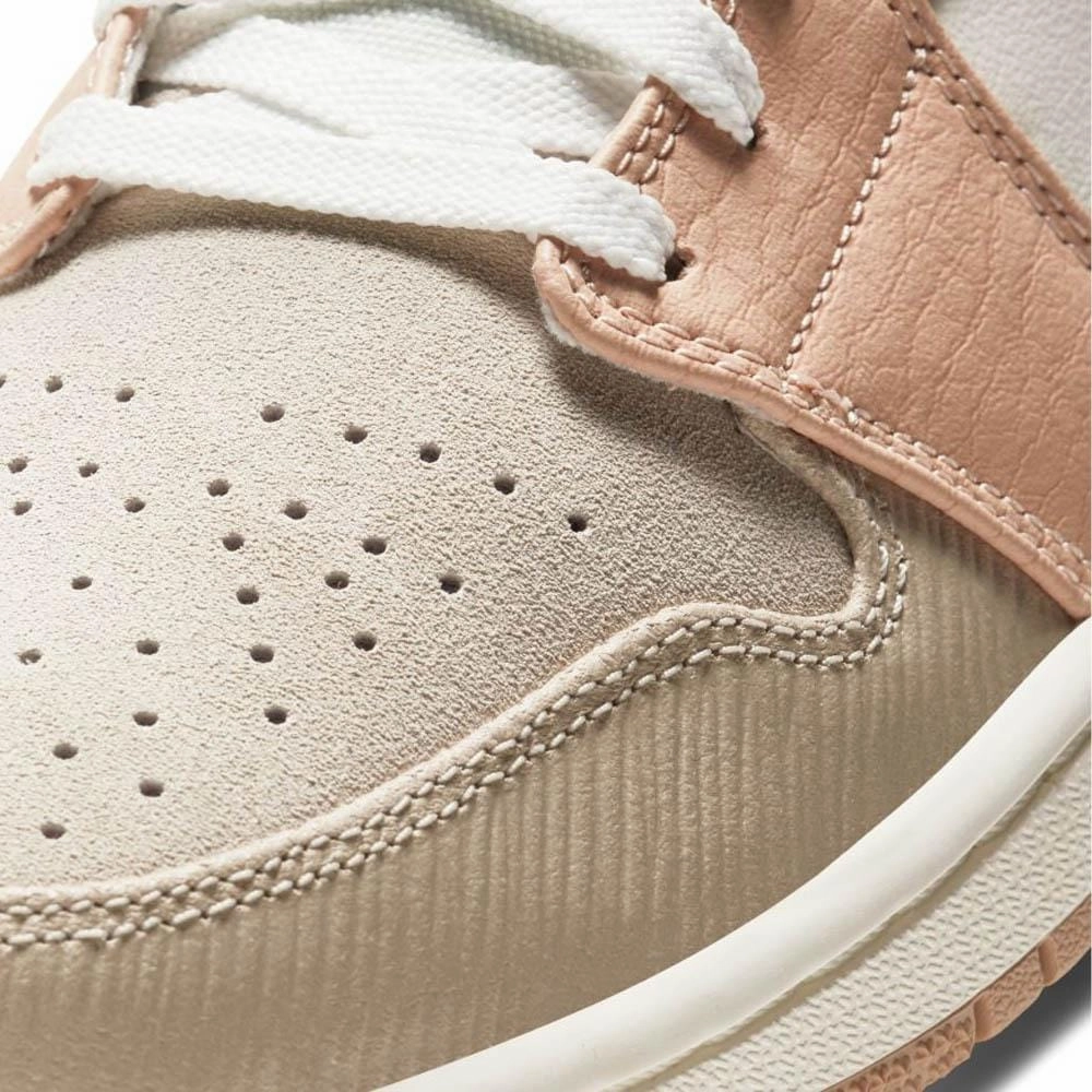 Air Jordan 1 Mid 'Milan' Air Jordan 1 vintage style sneakers