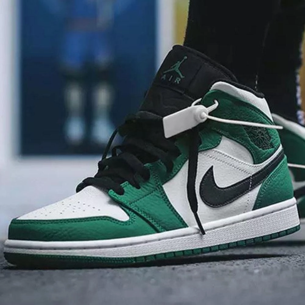 Air Jordan 1 Mid 'Pine Green' Air Jordan 1 Mid streetwear shoes