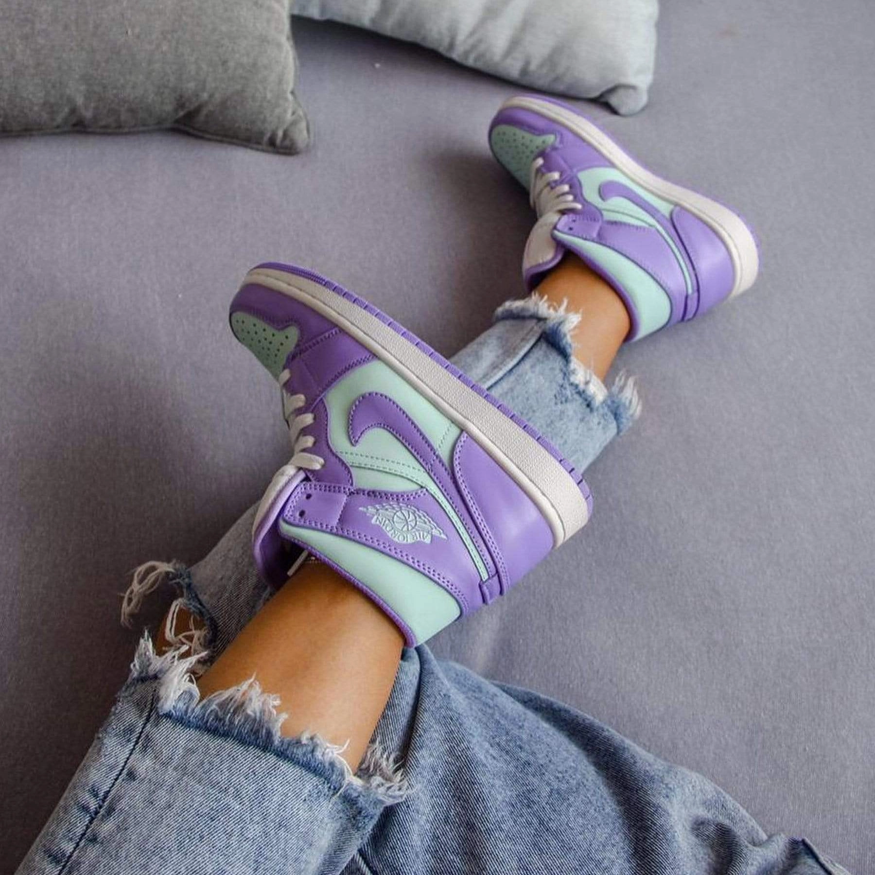 Air Jordan 1 Mid 'Purple Aqua' Air Jordan 1 vintage style sneakers