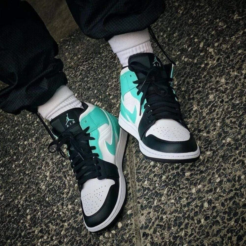 Air Jordan 1 Mid 'Tropical Twist' Air Jordan 1 Mid streetwear shoes