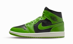 Air Jordan 1 Mid Altitude Green Heather Air Jordan 1 Mid sneakers with bold retro vibes