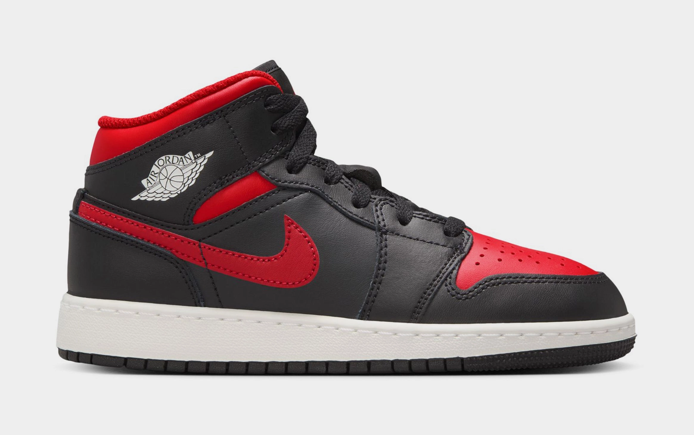 Air Jordan 1 Mid Grade School Basketball Shoes (Black/Summit White/Varsity Red) Air Jordan 1 classic shoes for streetwear looks