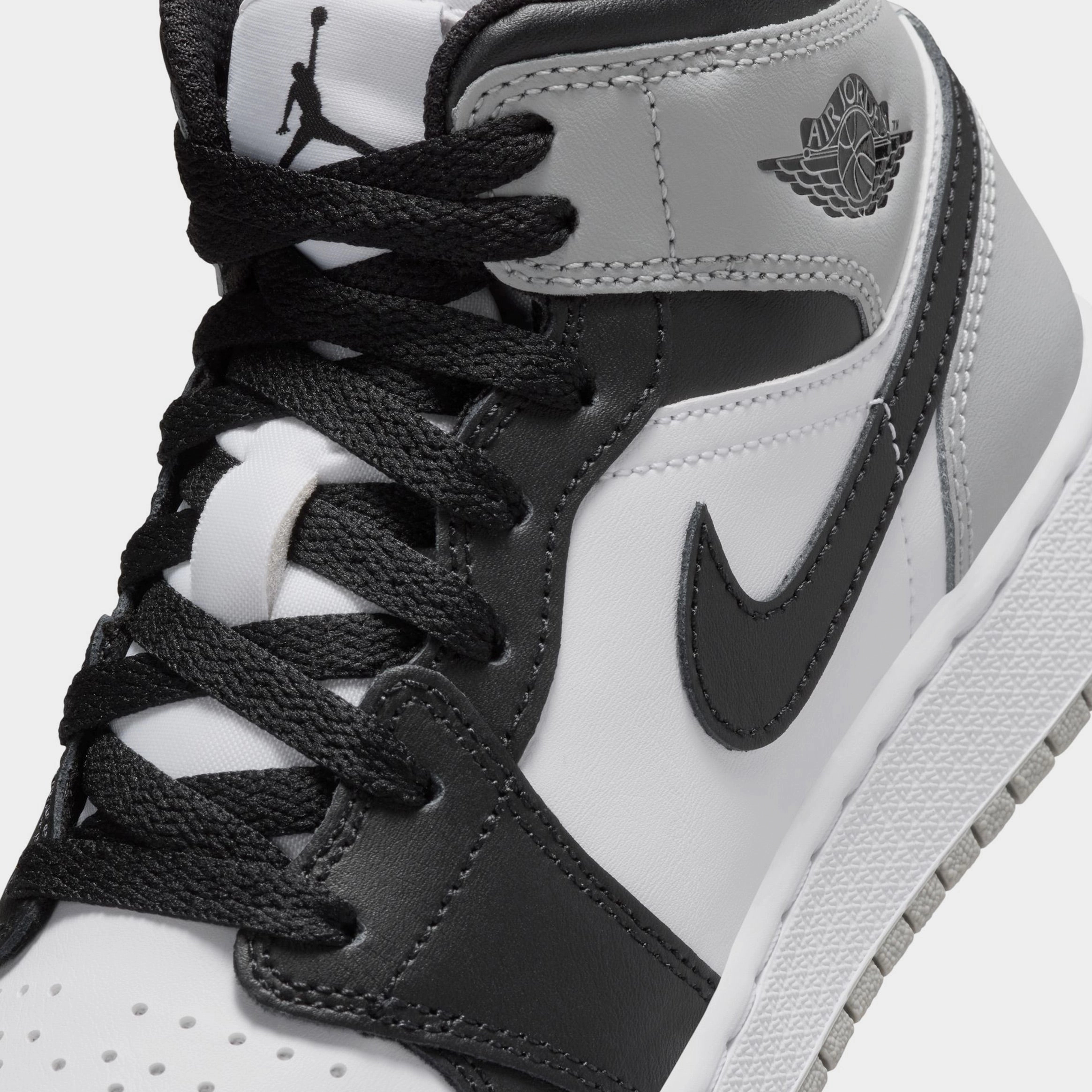 Air Jordan 1 Mid Grade School Lifestyle Shoes (White/Black/Rust/Pin) Air Jordan 1 original design shoes