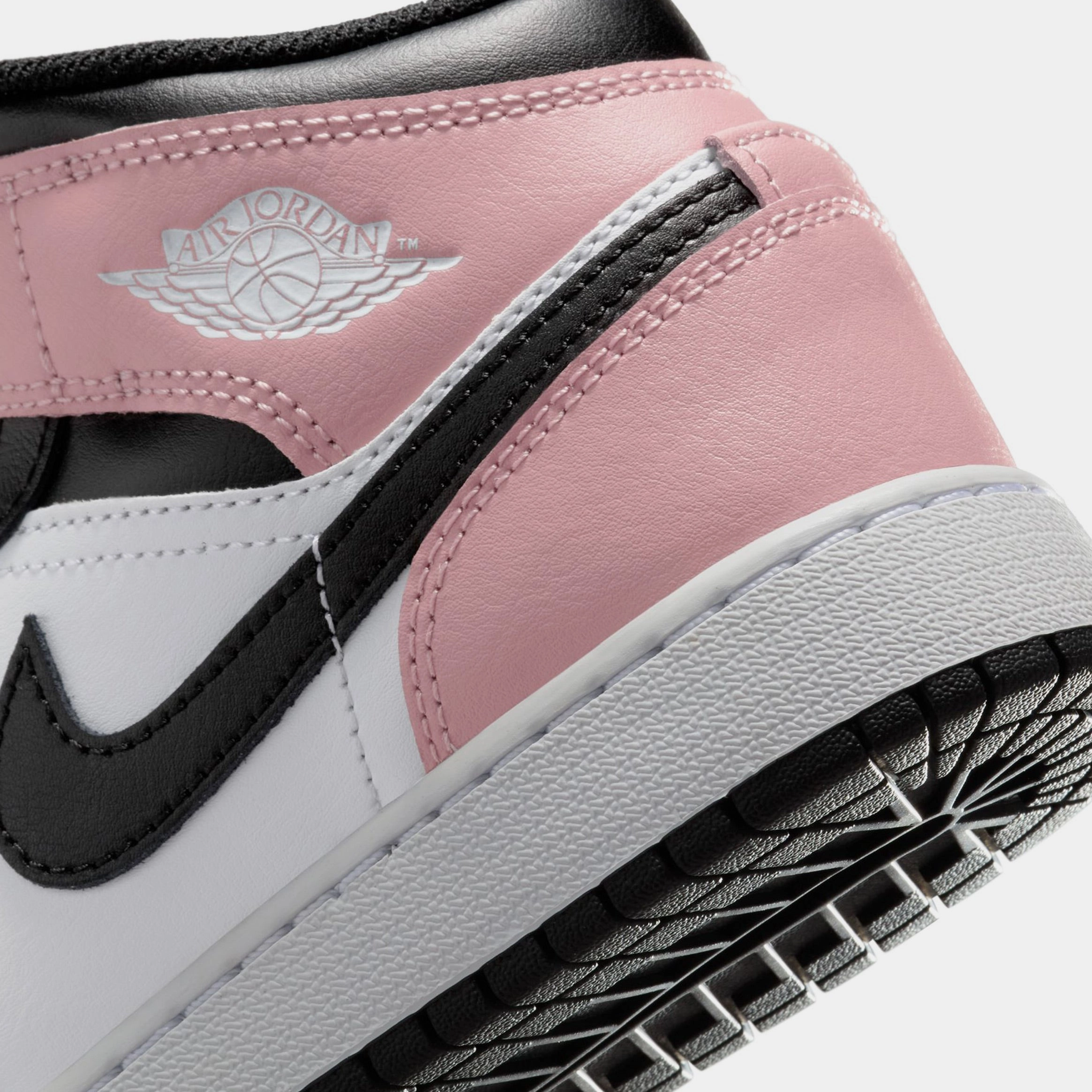 Air Jordan 1 Mid Grade School Lifestyle Shoes (White/Black/Rust Pink) Air Jordan 1 original design shoes