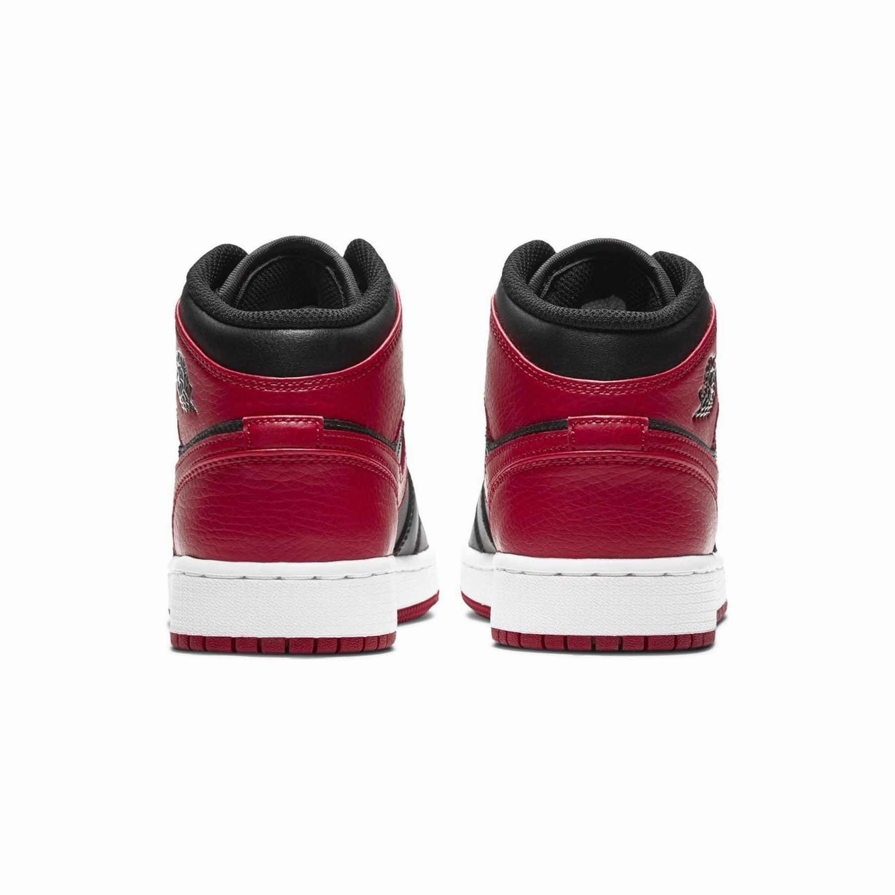 Air Jordan 1 Mid GS 'Banned' Air Jordan 1 vintage style sneakers
