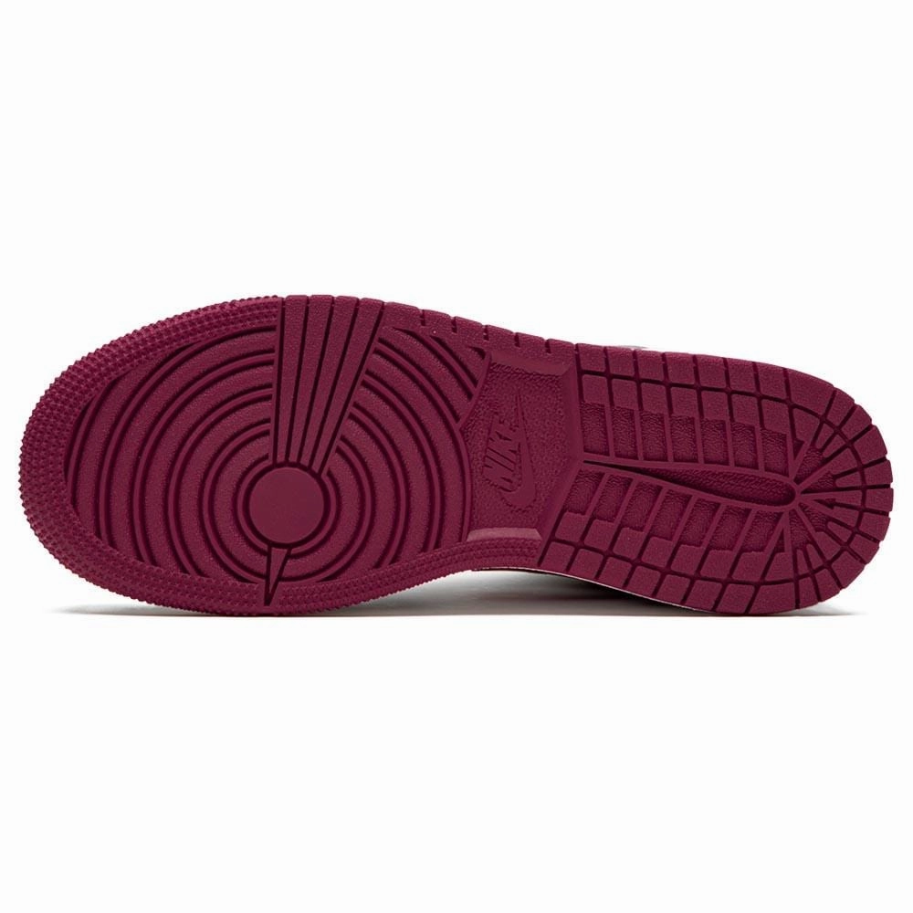 Air Jordan 1 Mid GS 'Black Noble Red' Air Jordan 1 vintage style sneakers