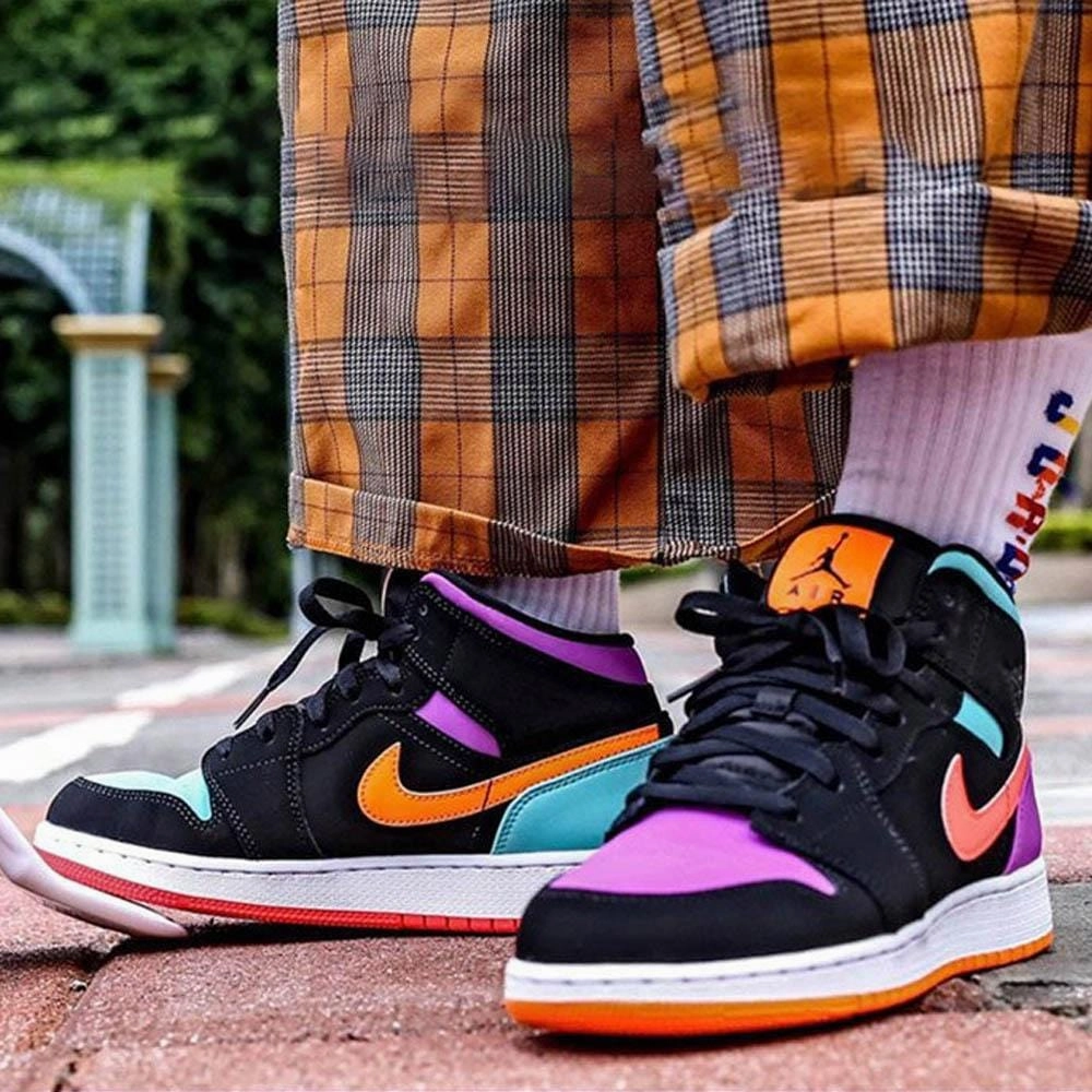 Air Jordan 1 Mid GS 'Candy' Air Jordan 1 vintage style sneakers