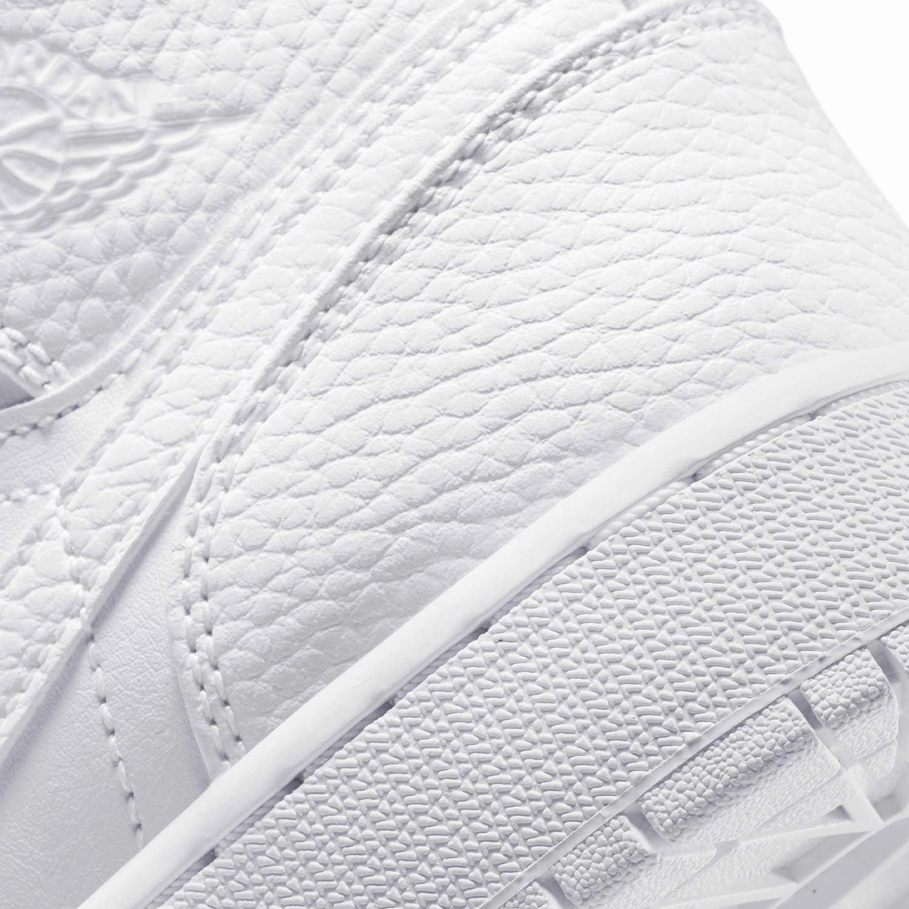 Air Jordan 1 Mid GS 'Triple White' Air Jordan 1 Mid streetwear shoes
