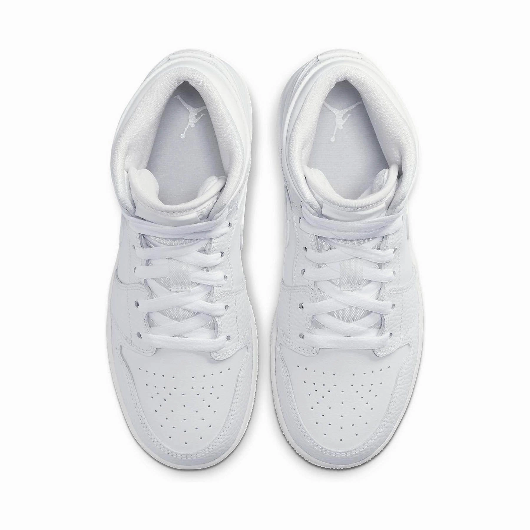 Air Jordan 1 Mid GS 'Triple White' Air Jordan 1 vintage style sneakers