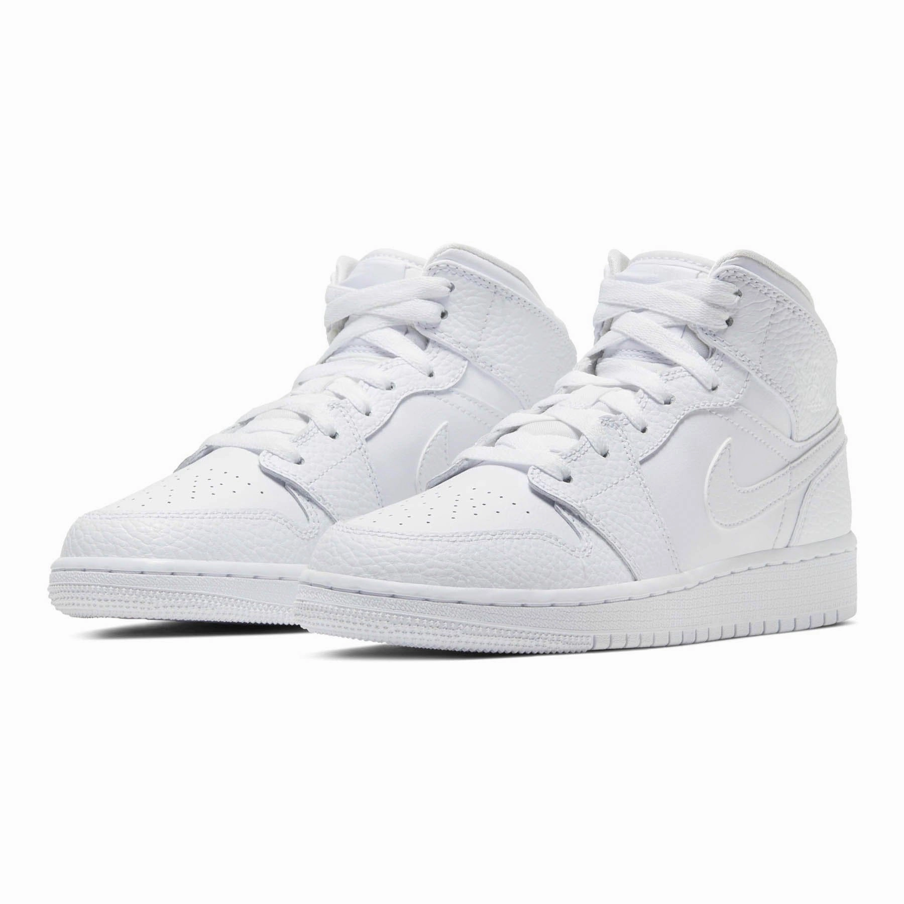 Air Jordan 1 Mid GS 'Triple White' Air Jordan 1 vintage style sneakers