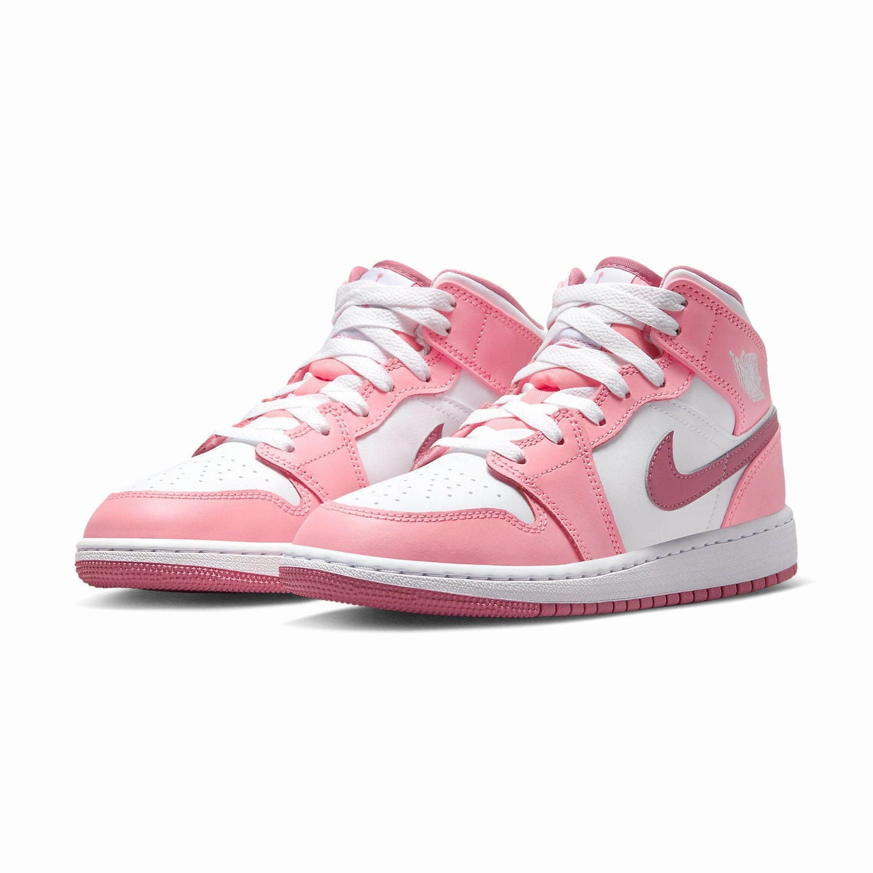 Air Jordan 1 Mid GS 'Valentine's Day' 2023 Air Jordan 1 vintage style sneakers