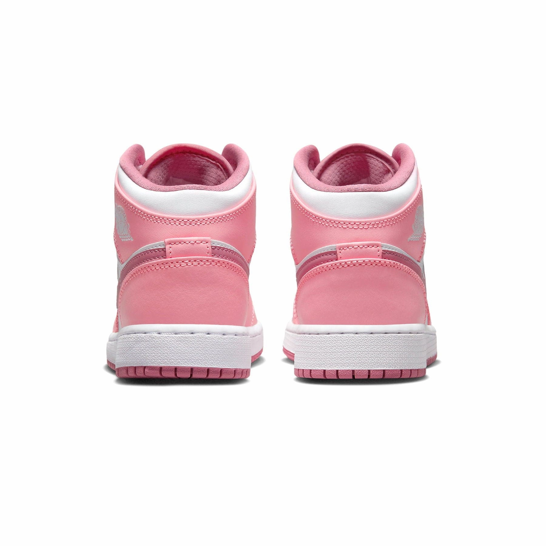 Air Jordan 1 Mid GS 'Valentine's Day' 2023 Air Jordan 1 vintage style sneakers