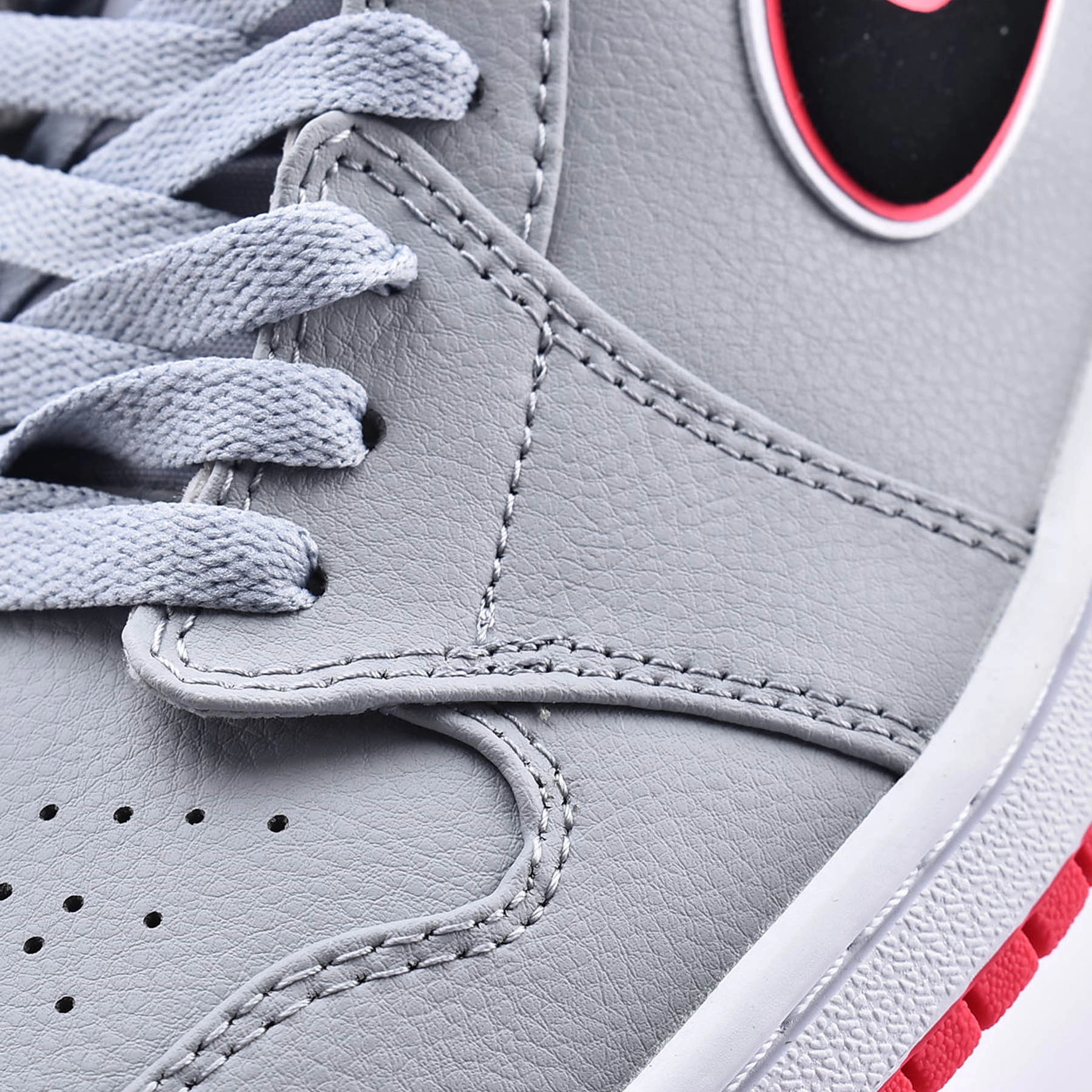Air Jordan 1 Mid GS 'Wolf Grey Pink' Air Jordan 1 Mid streetwear shoes