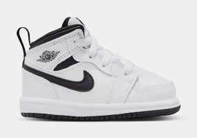 Air Jordan 1 Mid Infant Toddler Lifestyle Shoes (White/Black) Air Jordan 1 classic shoes for streetwear looks