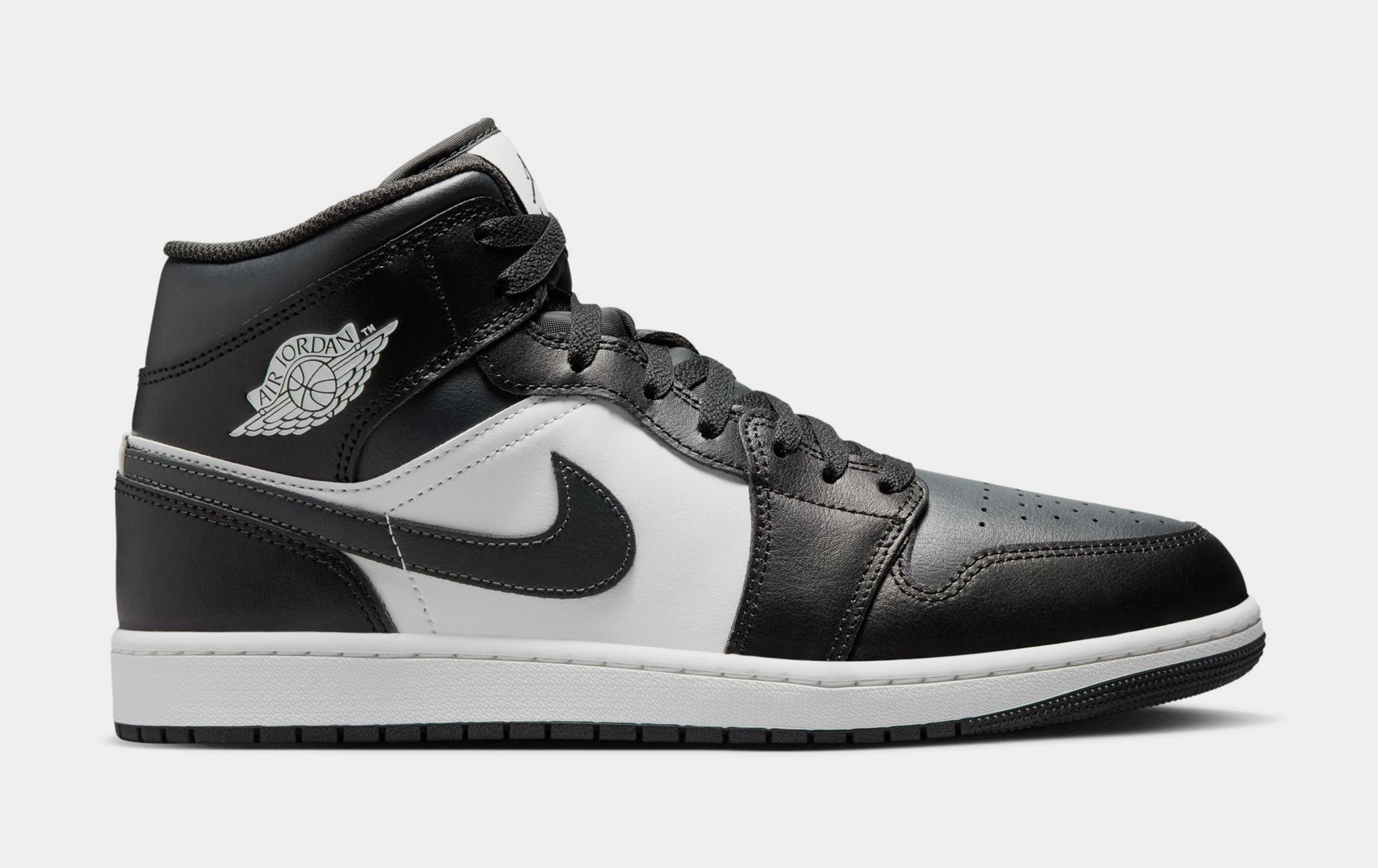 Air Jordan 1 Mid Off Noir Mens Lifestyle Shoes (Grey/Black/White) Air Jordan 1 classic shoes for streetwear looks