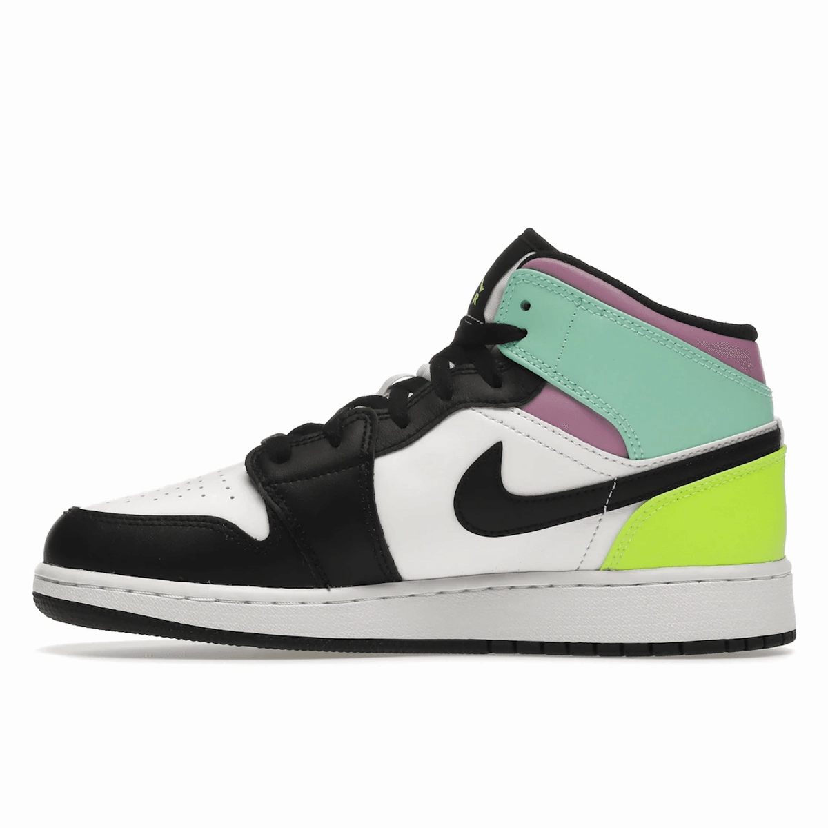 Air Jordan 1 Mid Pastel Black Toe Air Jordan 1 Mid retro sneakers