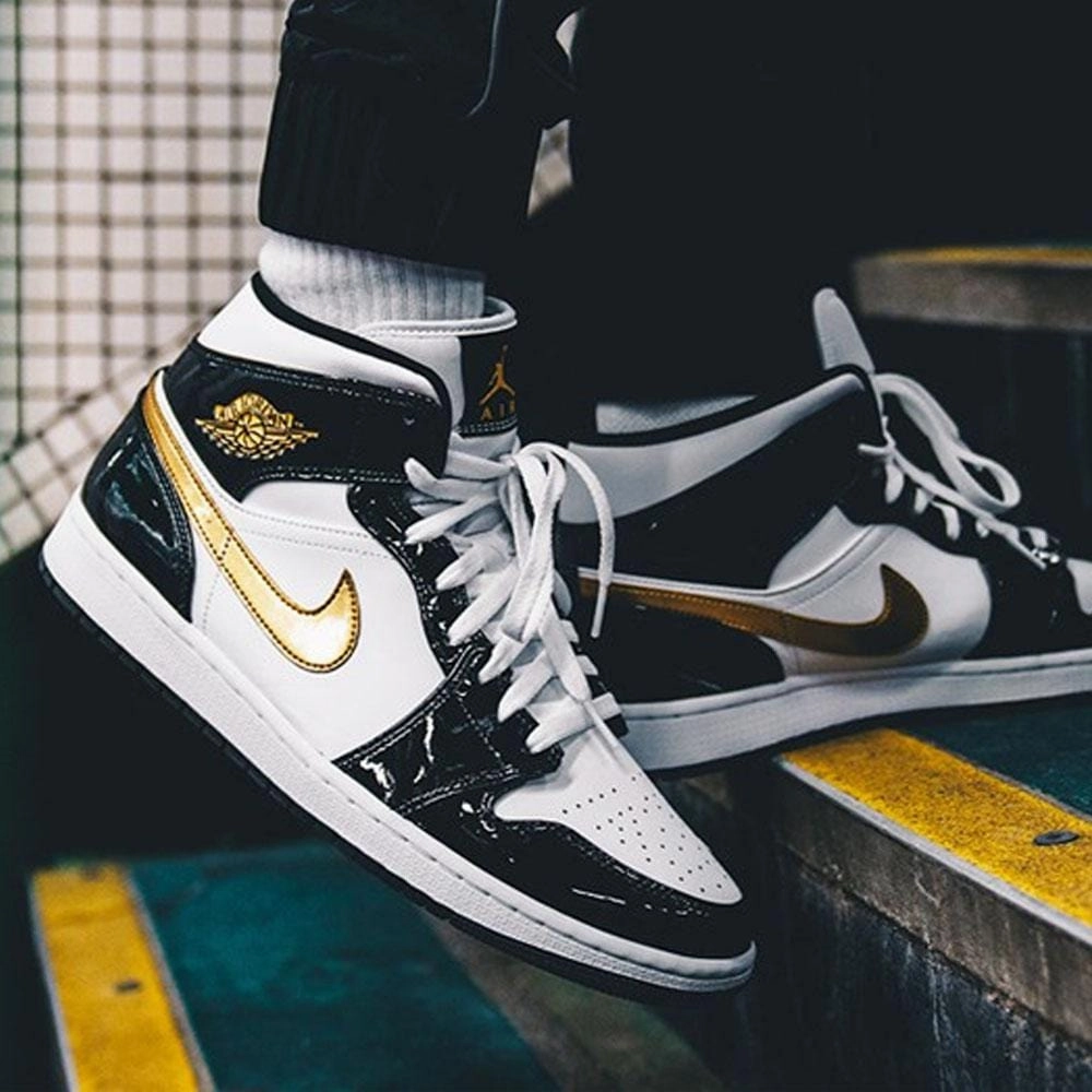 Air Jordan 1 Mid Patent 'Black Gold' Air Jordan 1 classic sneakers