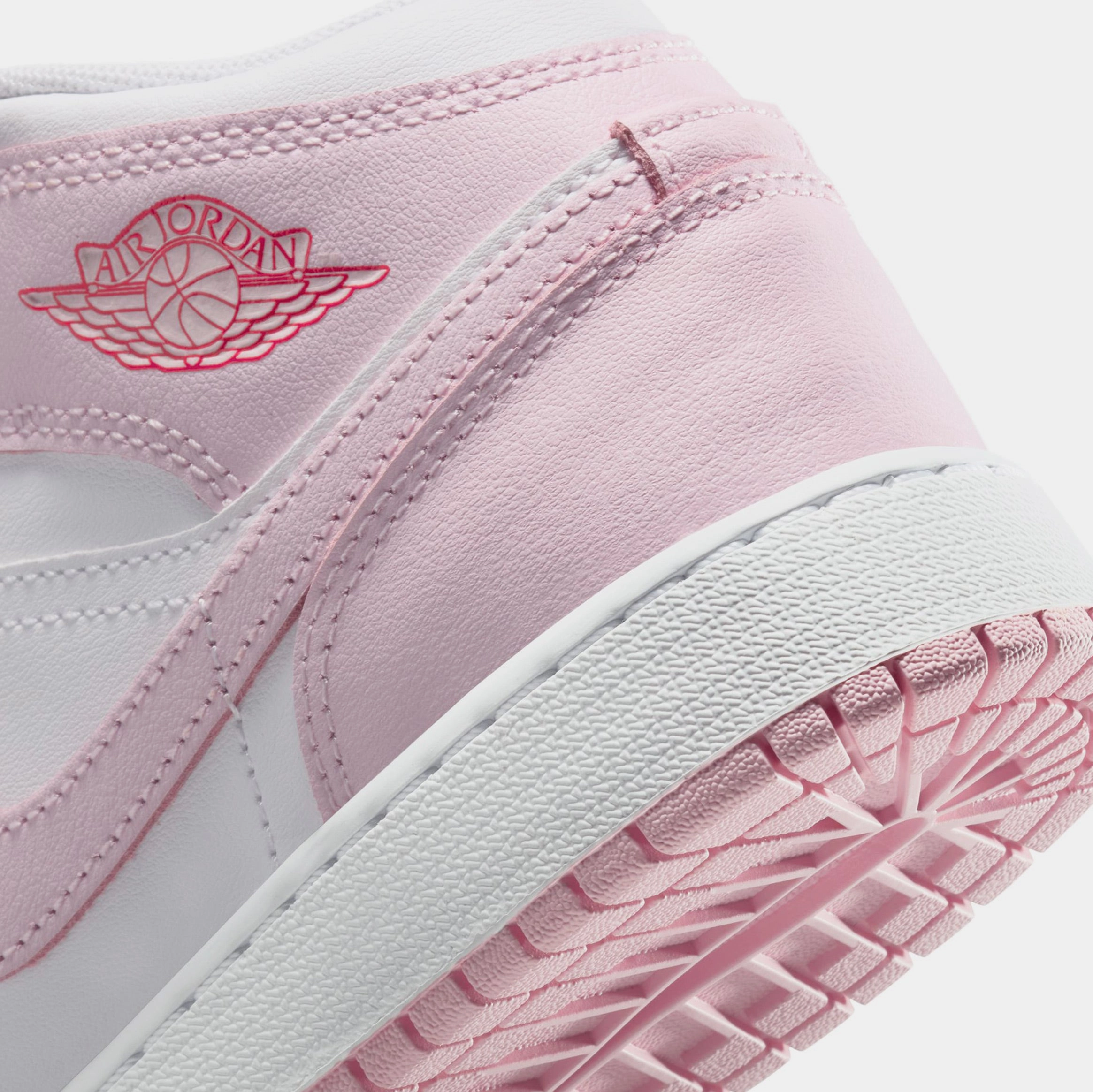 Air Jordan 1 Mid Pink Foam Grade School Lifestyle Shoes (Pink Foam/White/Fire Red) Air Jordan 1 original design shoes