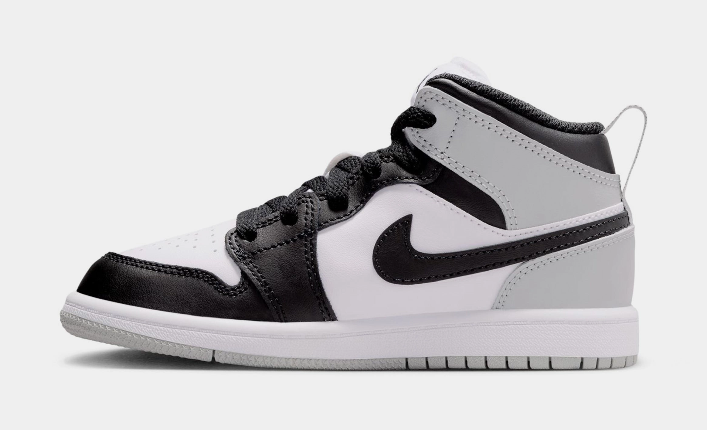 Air Jordan 1 Mid Preschool Lifestyle Shoes (White/Light Smoke Grey/Black) Air Jordan 1 original design shoes