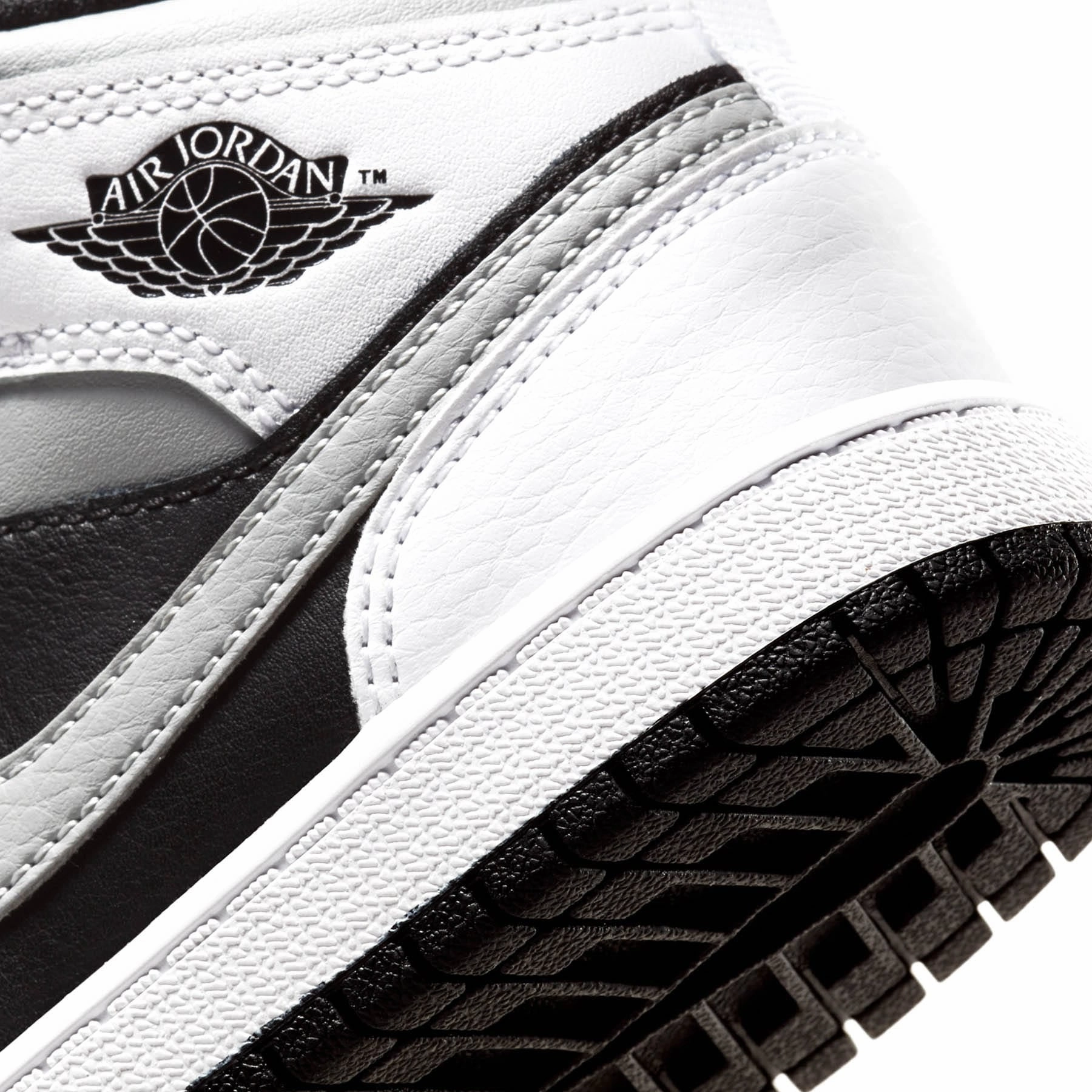 Air Jordan 1 Mid PS 'White Shadow' Air Jordan 1 vintage style sneakers
