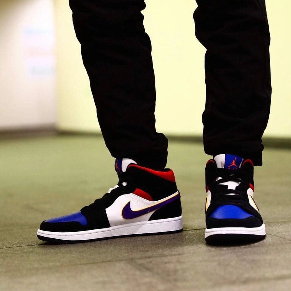 Air Jordan 1 Mid SE 'Rivals' Air Jordan 1 vintage style sneakers