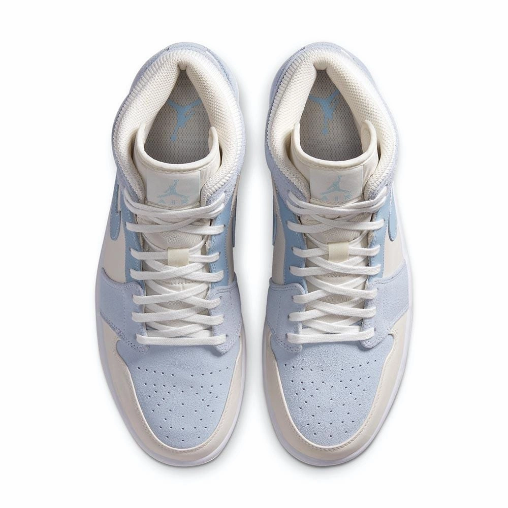 Air Jordan 1 Mid SE 'Sail Light Blue' Air Jordan 1 vintage style sneakers