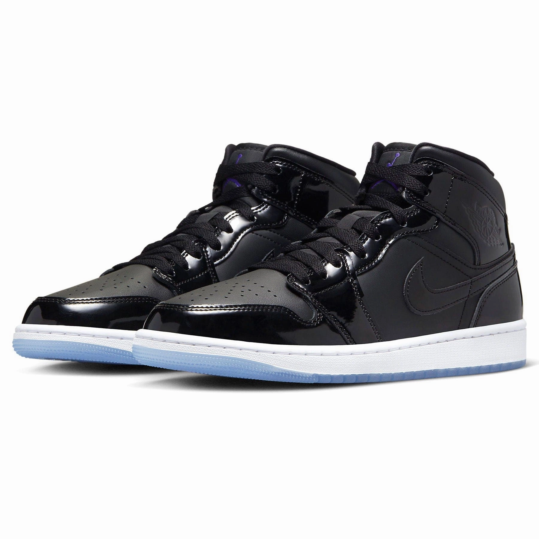 Air Jordan 1 Mid SE 'Space Jam' Air Jordan 1 vintage style sneakers