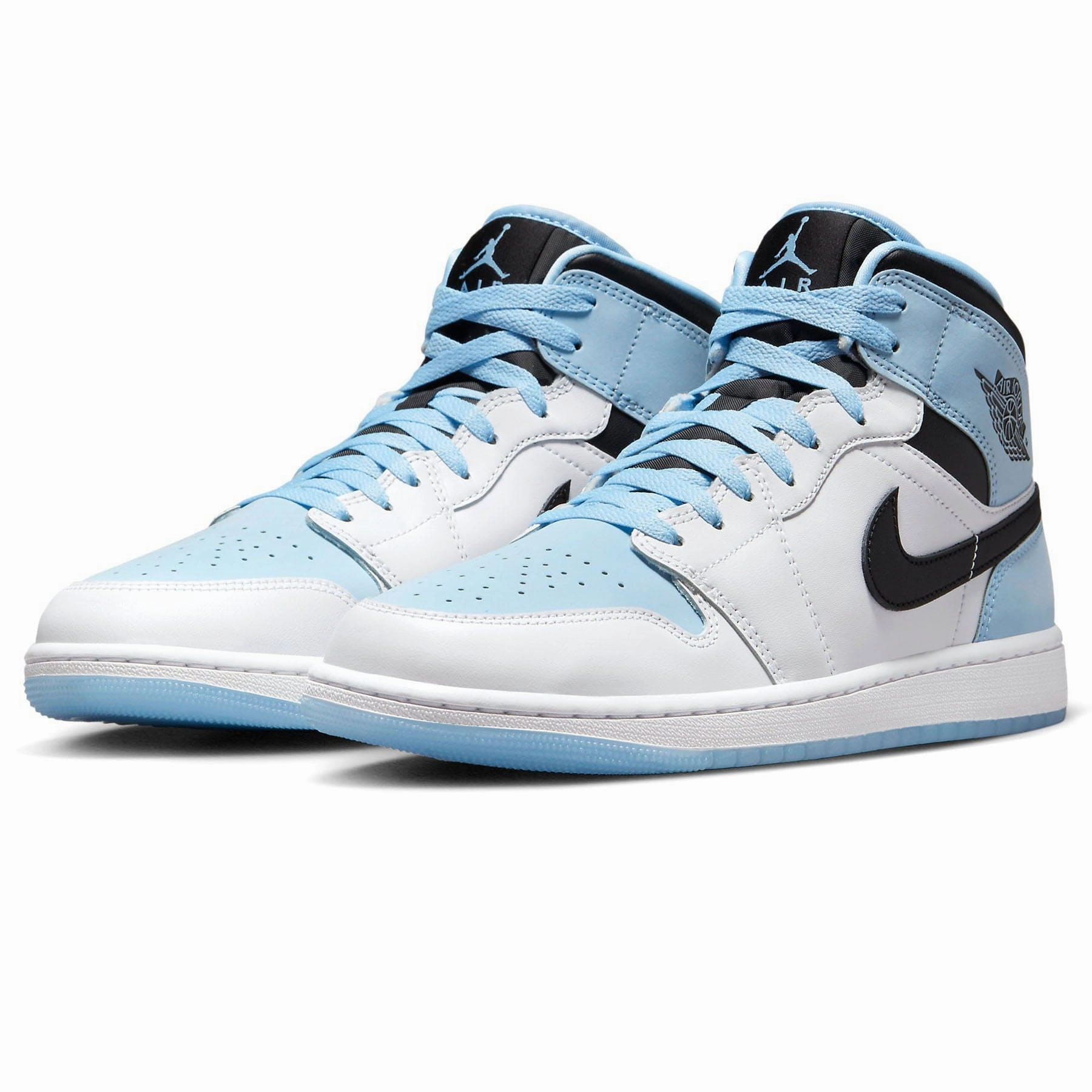 Air Jordan 1 Mid SE 'White Ice Blue' Air Jordan 1 vintage style sneakers