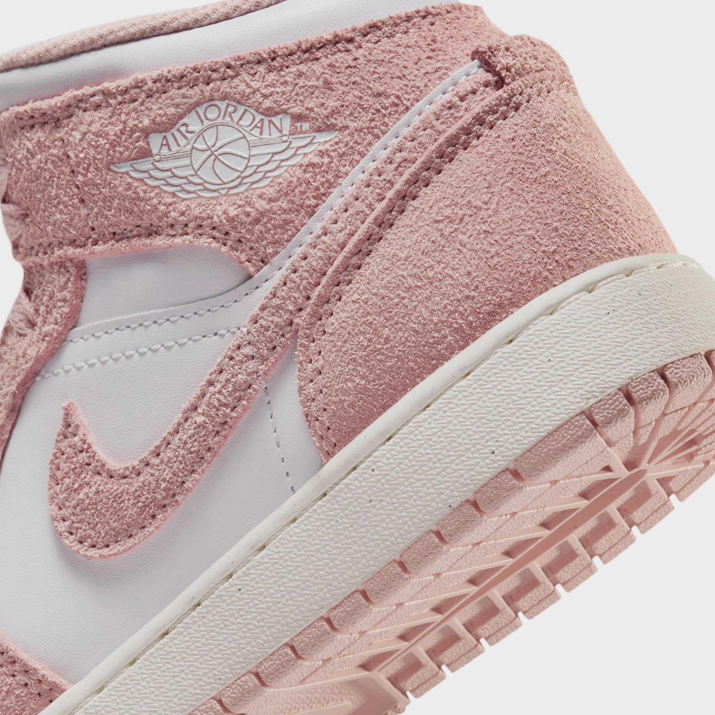 Air Jordan 1 Mid SE Grade School Lifestyle Shoes (White/Legend Pink/Sail) Air Jordan 1 original design shoes