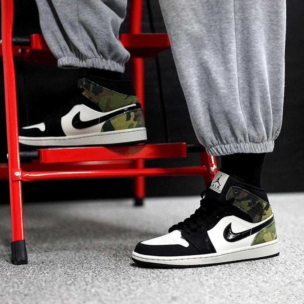 Air Jordan 1 Mid SE GS 'Camo' Air Jordan 1 vintage style sneakers