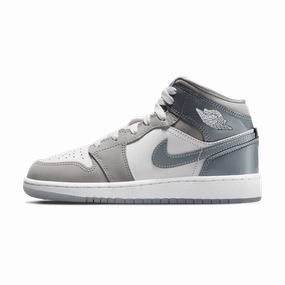 Air Jordan 1 Mid SE GS 'Patent Cool Grey' Air Jordan 1 Mid versatile shoes for daily wear