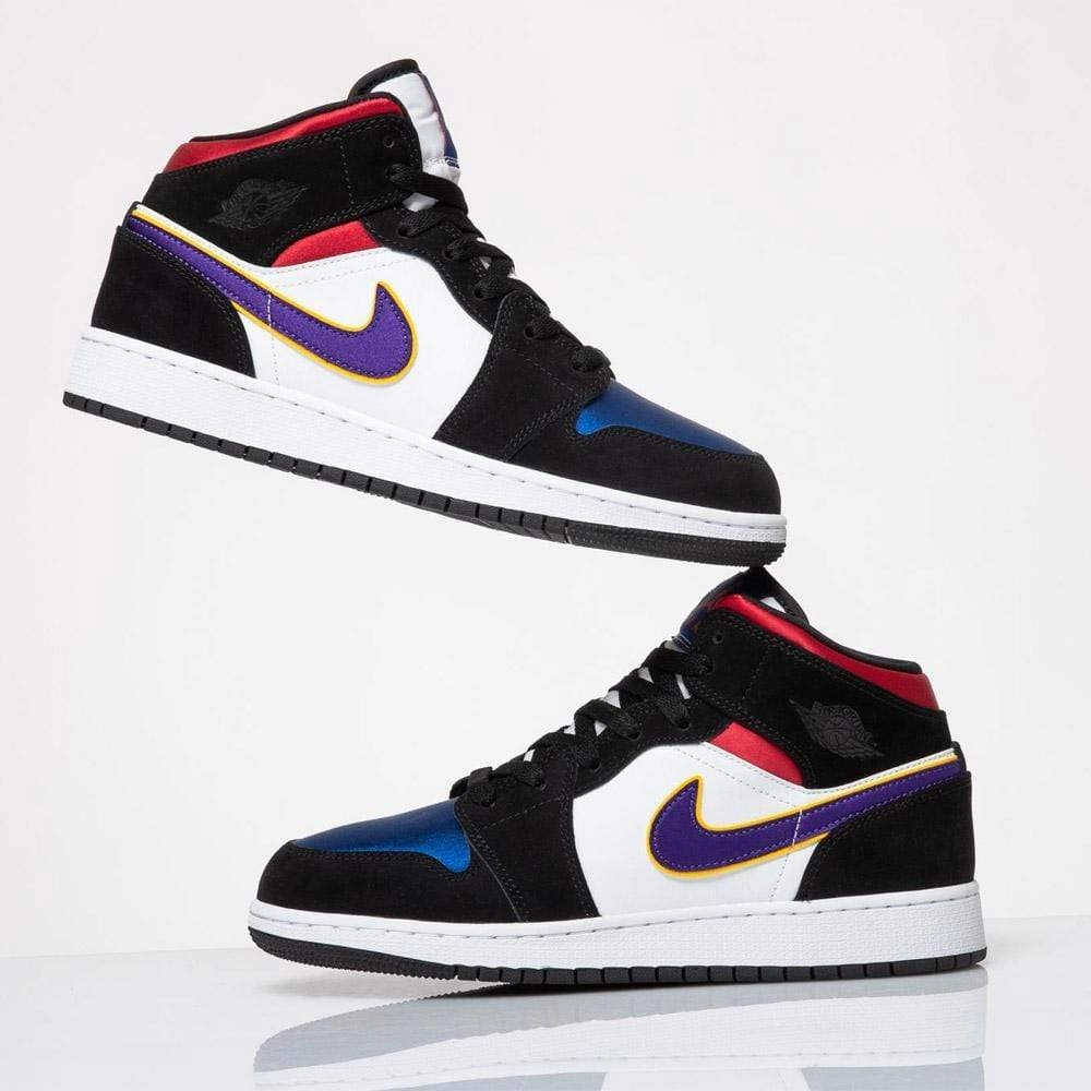 Air Jordan 1 Mid SE GS 'Rivals' Air Jordan 1 vintage style sneakers