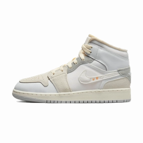 Air Jordan 1 Mid SE GS Craft 'Inside Out' Air Jordan 1 sneakers with heritage court style