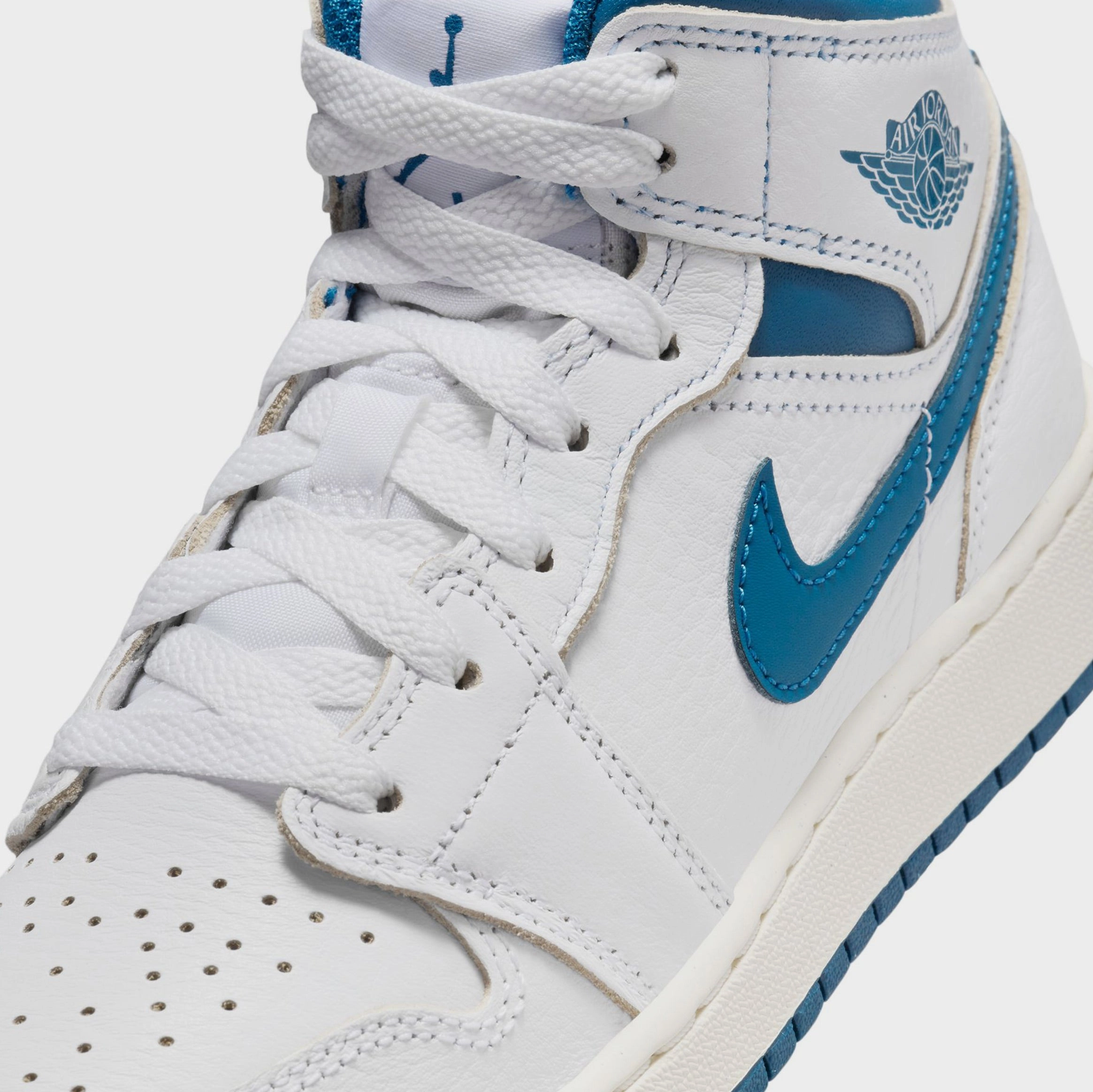 Air Jordan 1 Mid SE Industrial Blue Grade School Lifestyle Shoes (White/Sail/Industrial Blue) Air Jordan 1 original design shoes