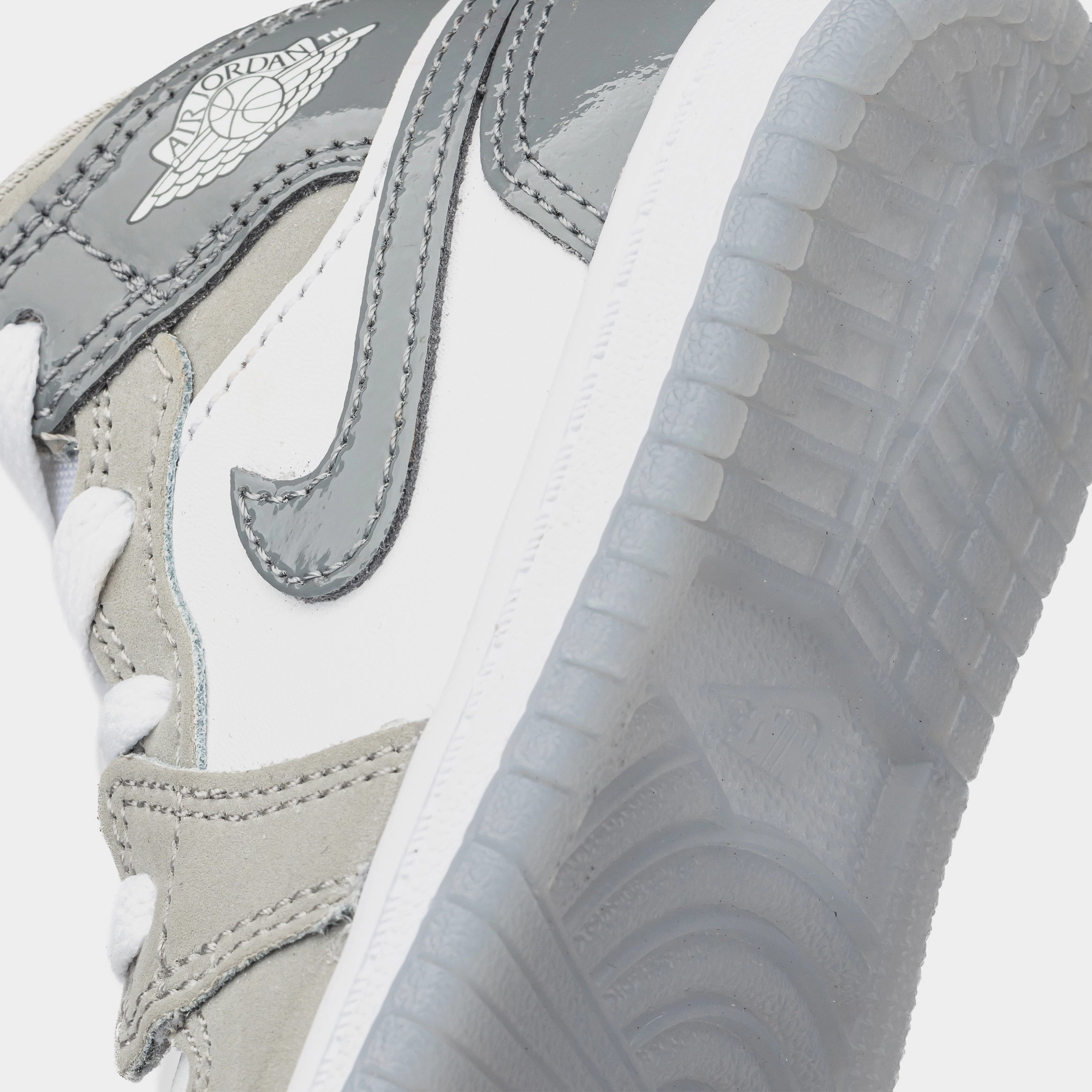 Air Jordan 1 Mid SE Infant Toddler Lifestyle Shoes (White/Grey) Air Jordan 1 original design shoes