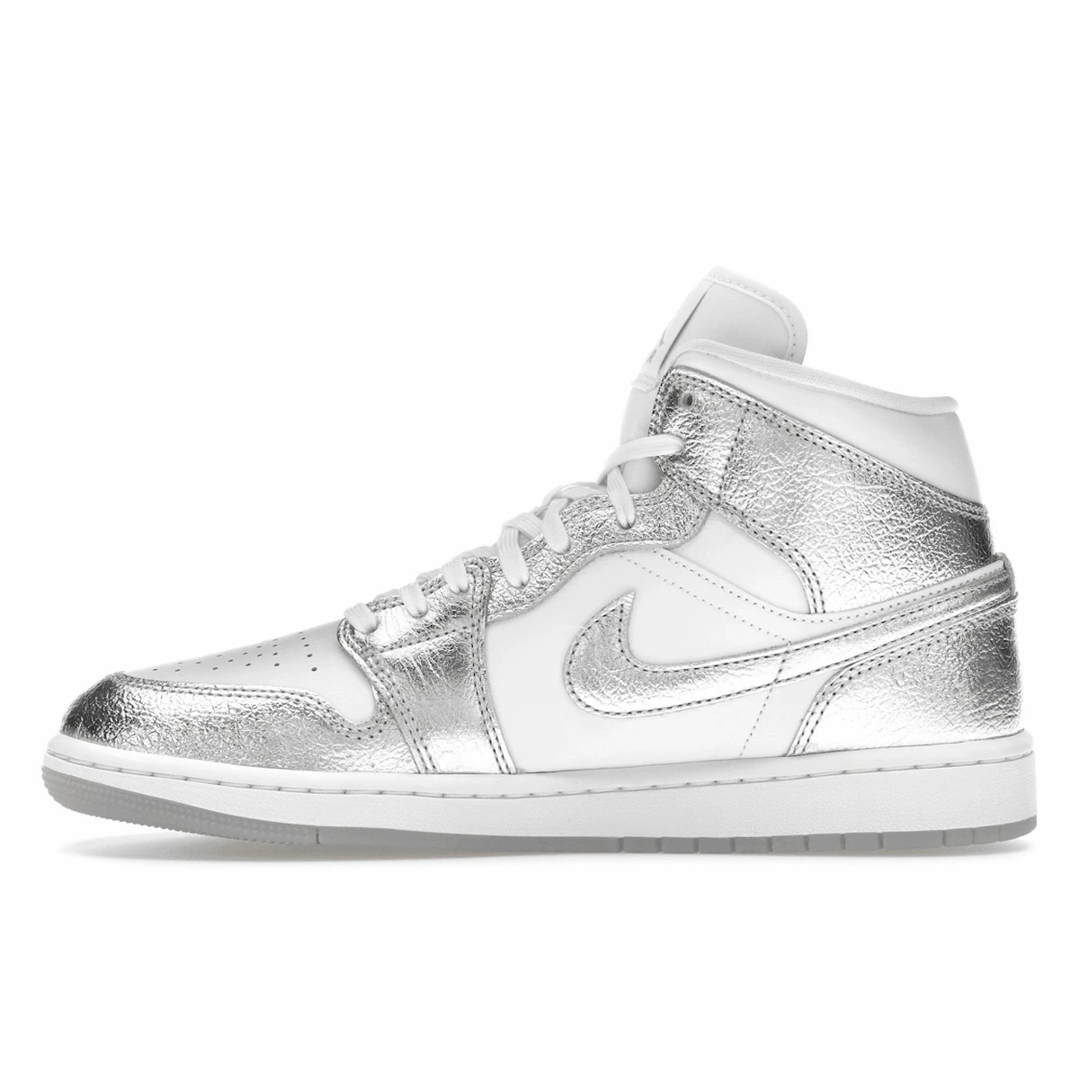 Air Jordan 1 Mid SE Metallic Silver Air Jordan 1 Mid retro sneakers