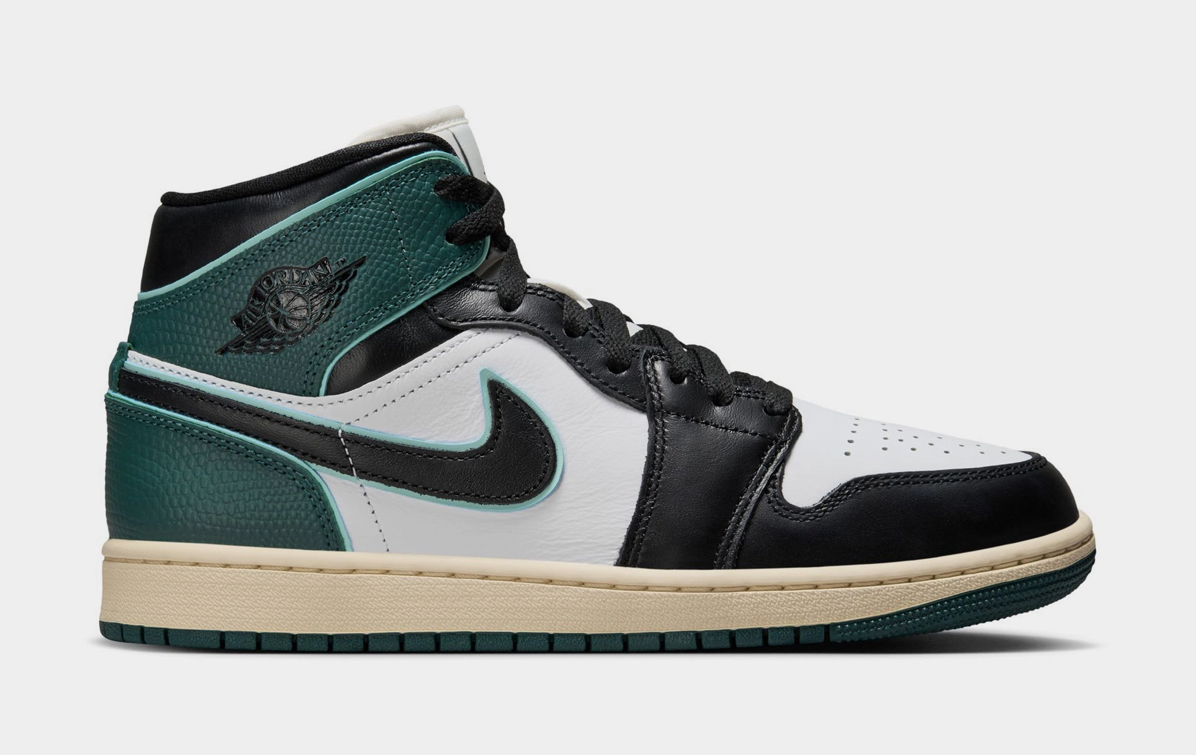 Air Jordan 1 Mid SE Oxidized Green Womens Lifestyle Shoes (White/Light Dew/Oxidized Green/Black) Air Jordan 1 classic shoes for streetwear looks