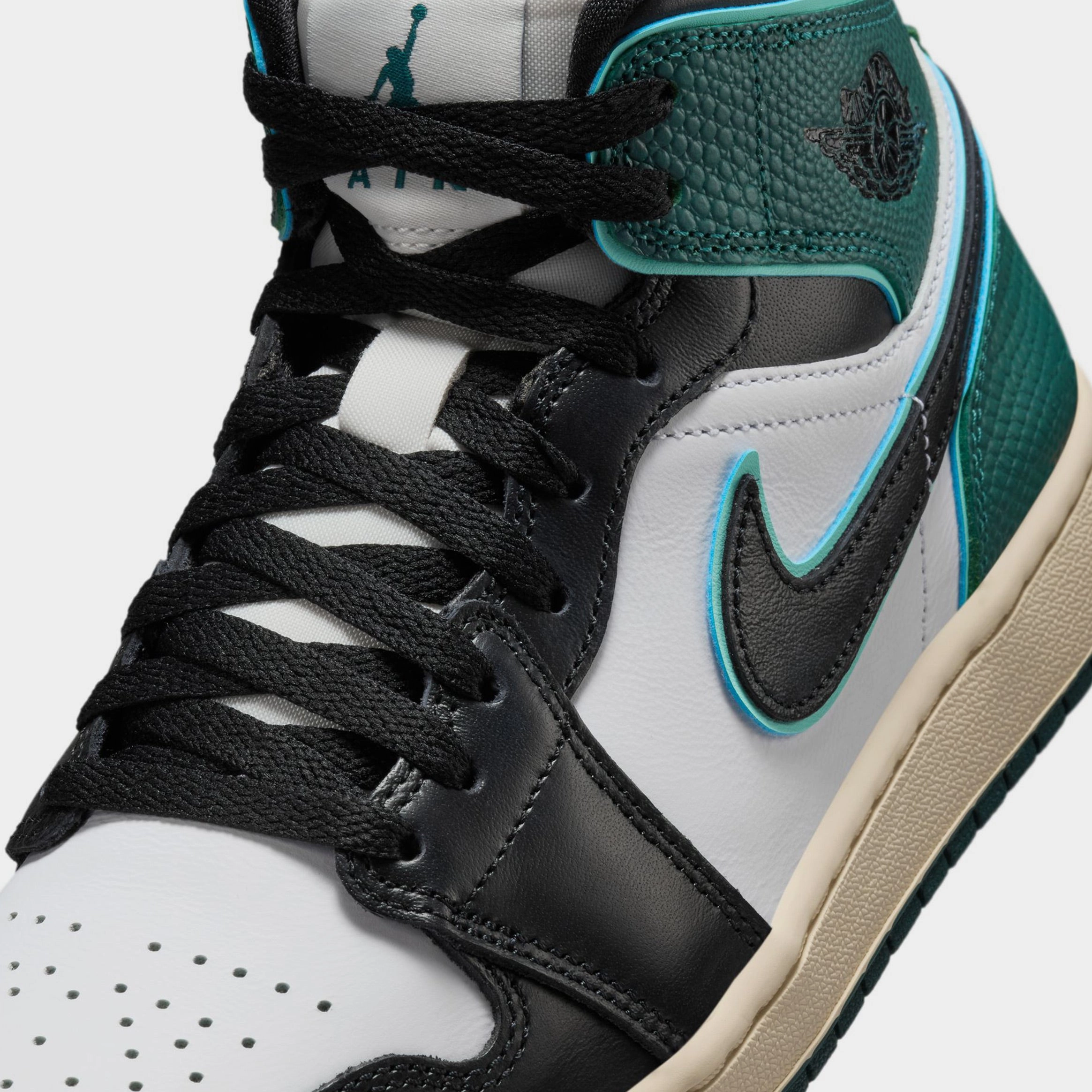 Air Jordan 1 Mid SE Oxidized Green Womens Lifestyle Shoes (White/Light Dew/Oxidized Green/Black) Air Jordan 1 original design shoes