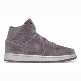 Air Jordan 1 Mid SE Purple Velvet Air Jordan 1 Low shoes with sleek lifestyle appeal