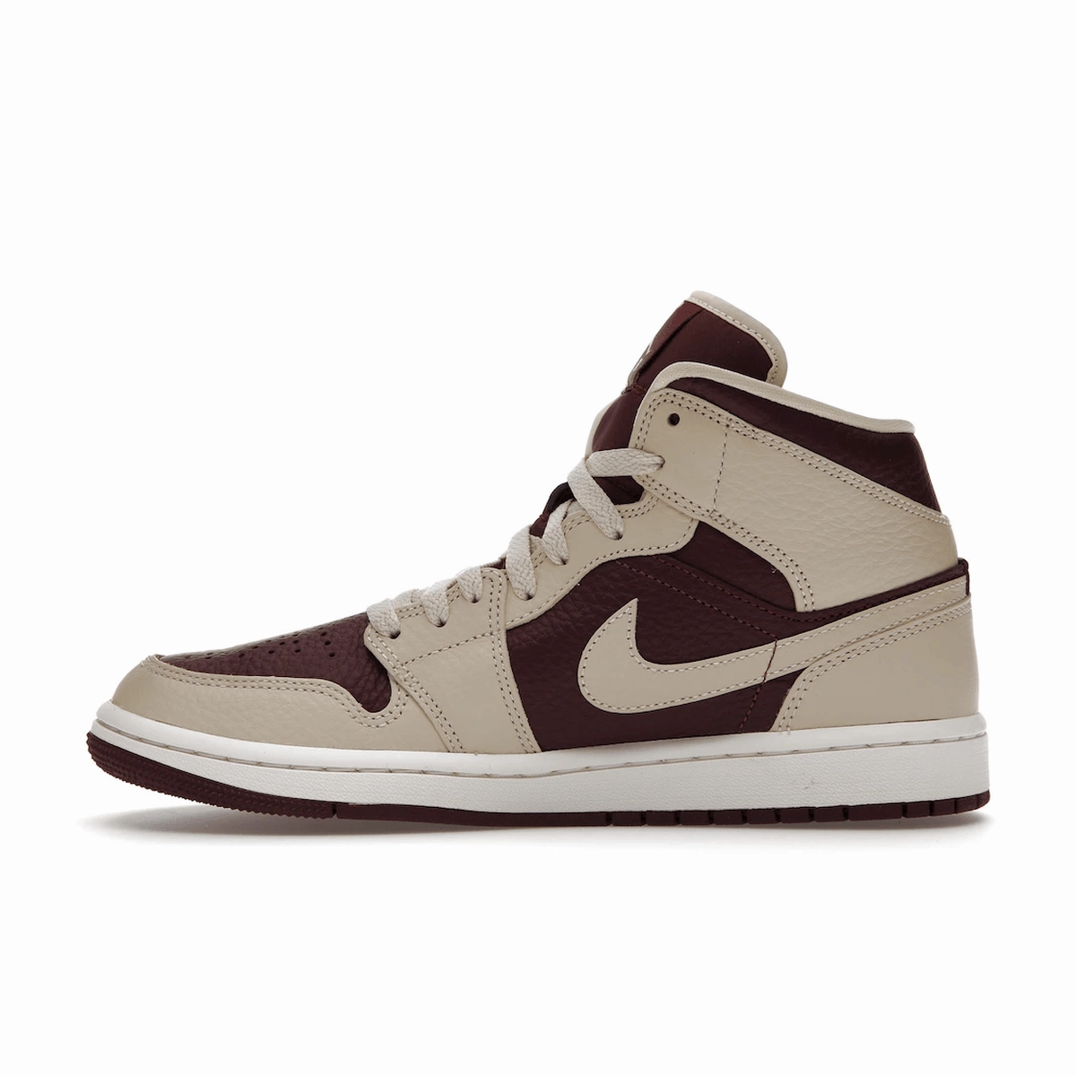 Air Jordan 1 Mid SE Split Beach Cherrywood Red Air Jordan 1 Mid retro sneakers