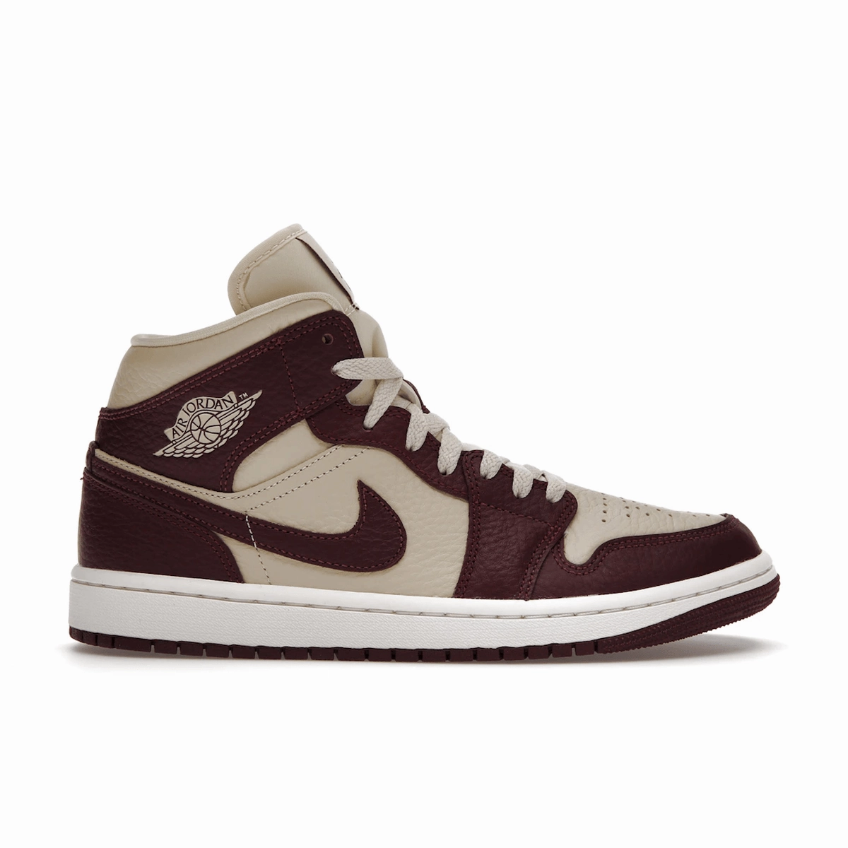 Air Jordan 1 Mid SE Split Beach Cherrywood Red Air Jordan 1 Mid sneakers with bold retro vibes