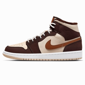 Air Jordan 1 Mid SE Wmns 'Cream Dark Chocolate' Air Jordan 1 sneakers with heritage court style