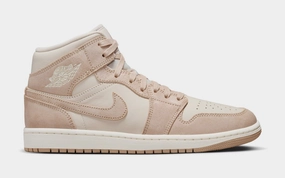 Air Jordan 1 Mid SE Womens Lifestyle Shoes (Beige/Brown) Air Jordan 1 classic shoes for streetwear looks