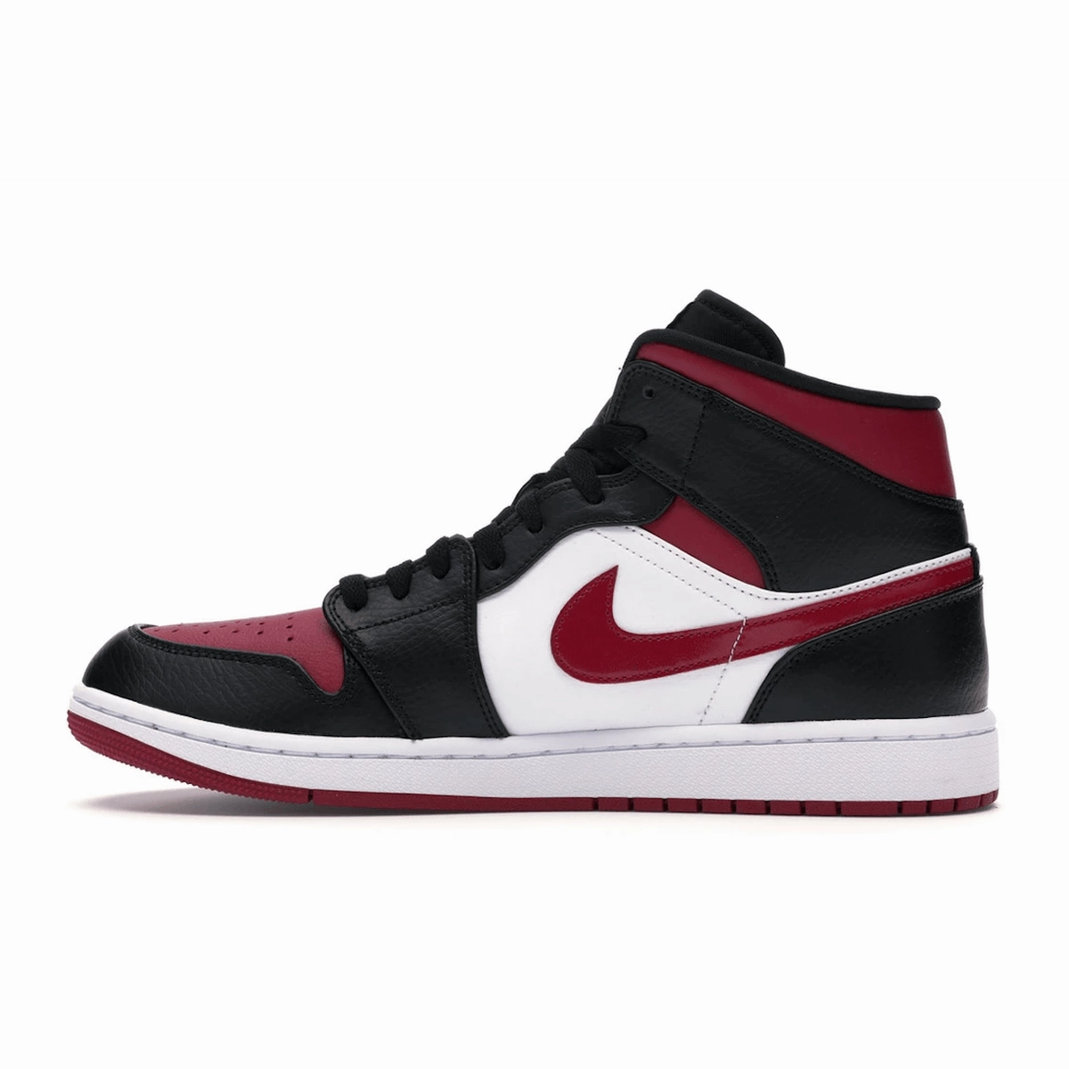 Air Jordan 1 Mid Wide Toe Air Jordan 1 Mid retro sneakers