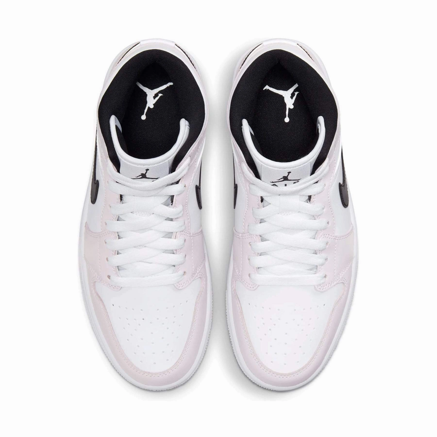 Air Jordan 1 Mid Wmns 'Barely Rose' Air Jordan 1 vintage style sneakers