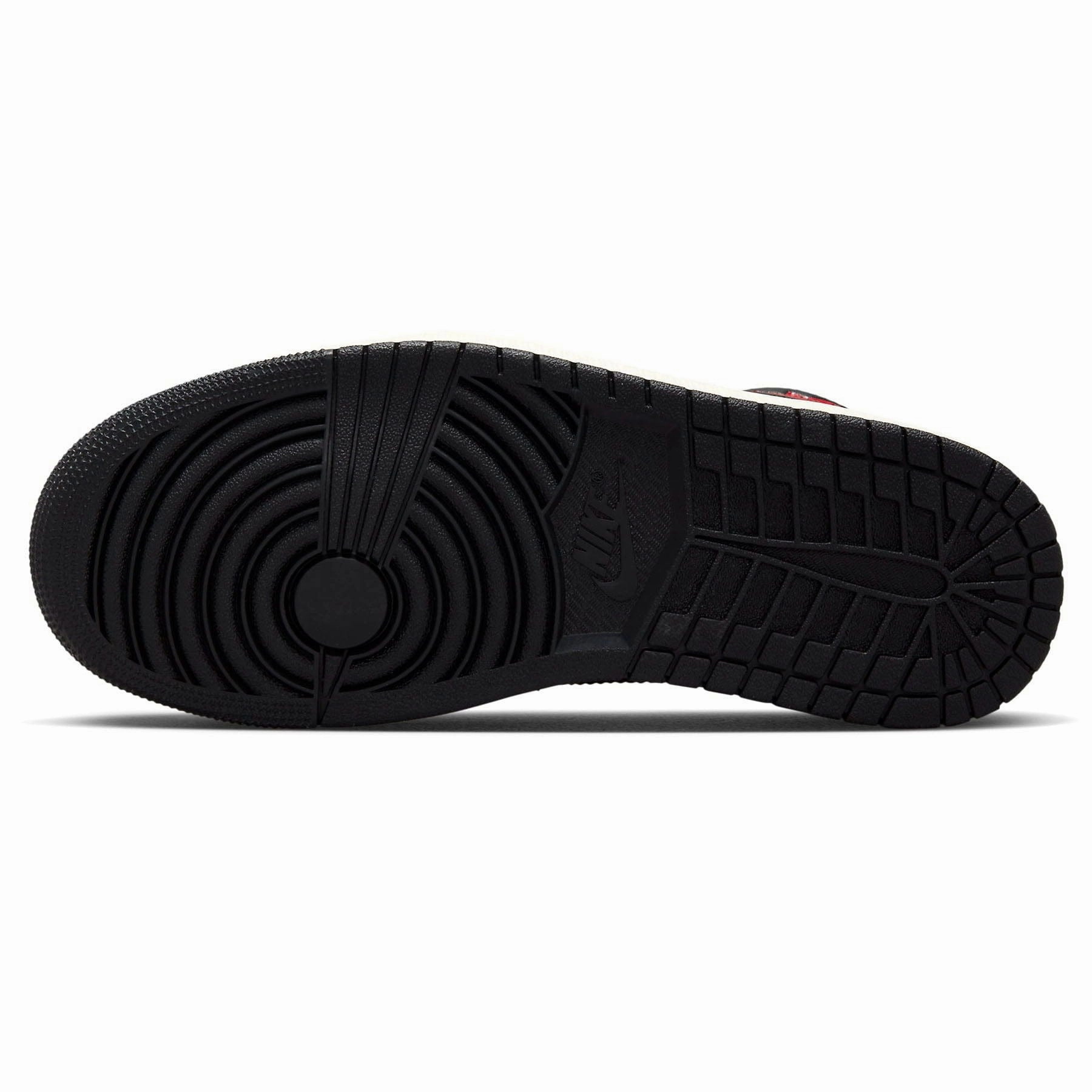 Air Jordan 1 Mid Wmns 'Black Sail Gym Red' Air Jordan 1 vintage style sneakers